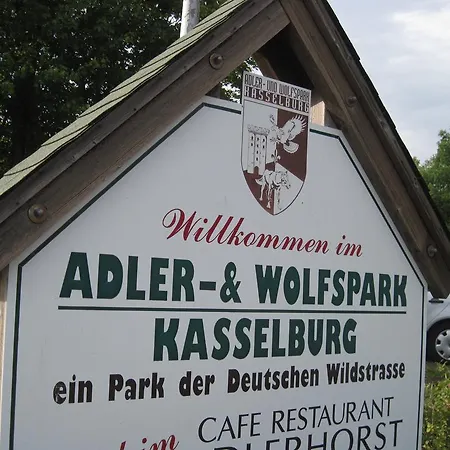 Zum Landsknecht Отель 2*